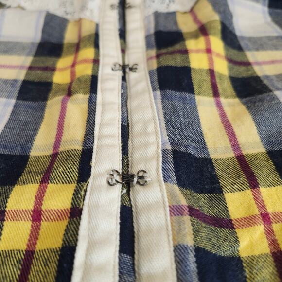 Gimmicks By BKE Women's Button-Up Medium Shirt Flannel Lace Western Plaid - Picture 10 of 15